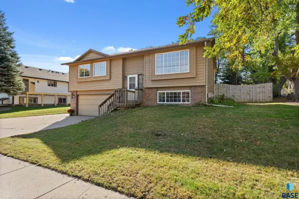 3401 S Bahnson Ave, Sioux Falls, SD 57103