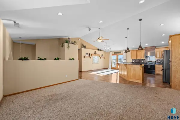 7624 S Courtyard Cir, Sioux Falls, SD 57108