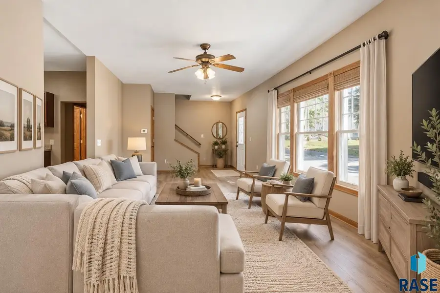 231 N Trapp Ave, Sioux Falls, SD 57104 - #2
