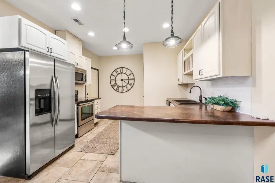637 E Brian St, Tea, SD 57064 - #2