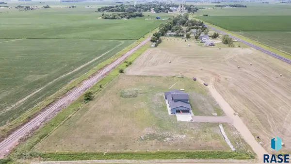 3 Pommer Cir, Worthing, SD 57077