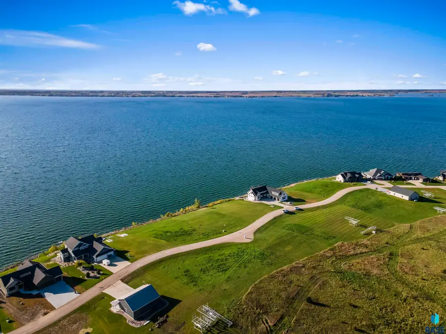 118 Sunset Park Dr, Estelline, SD 57234 - #2