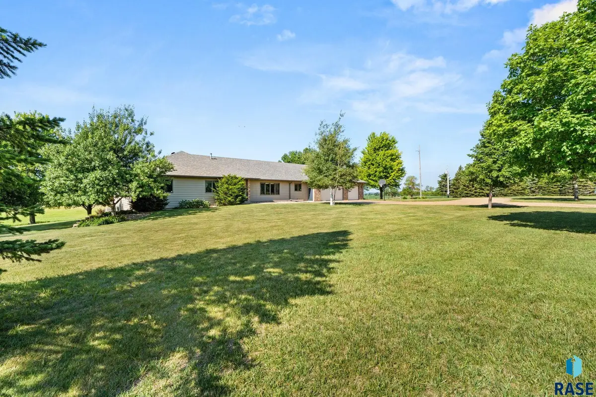 46036 268th St, Chancellor, SD 57015 - #1