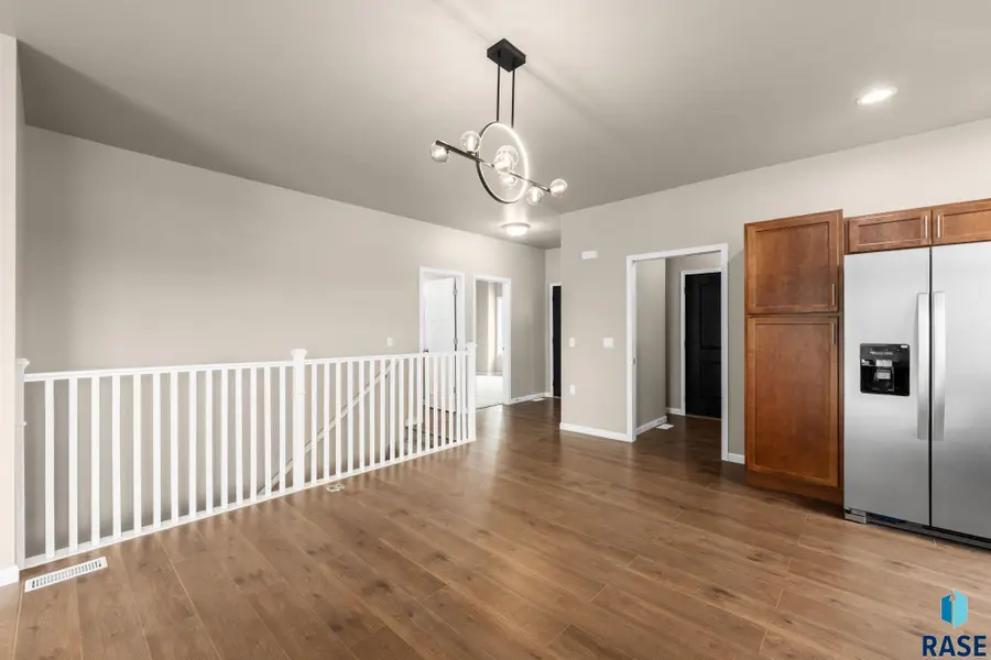 704 W Opal Ln, Hartford, SD 57033 - #2