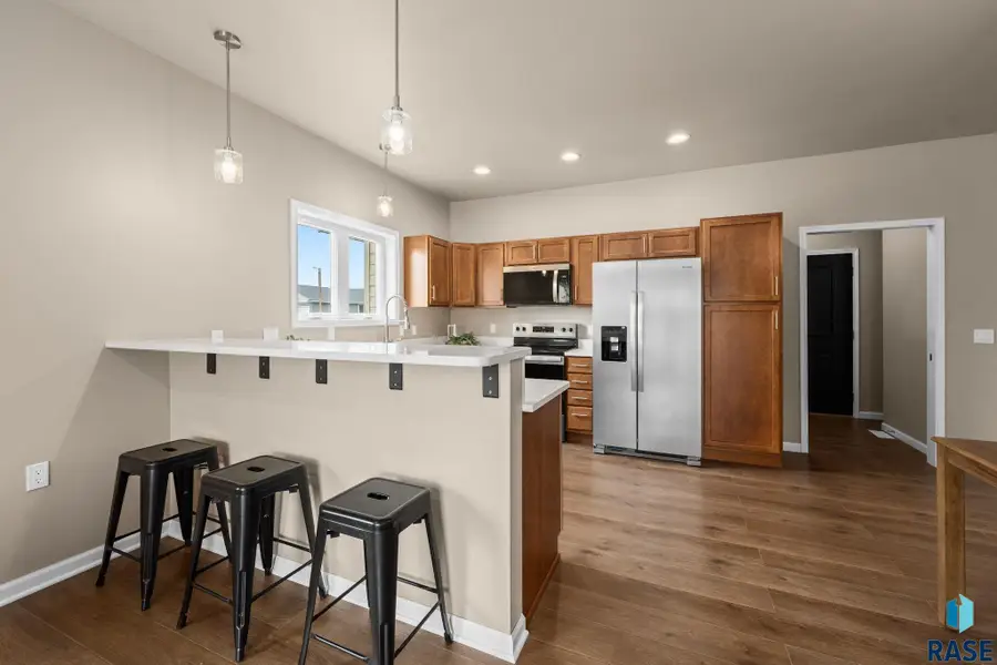 706 W Opal Ln, Hartford, SD 57033 - #2