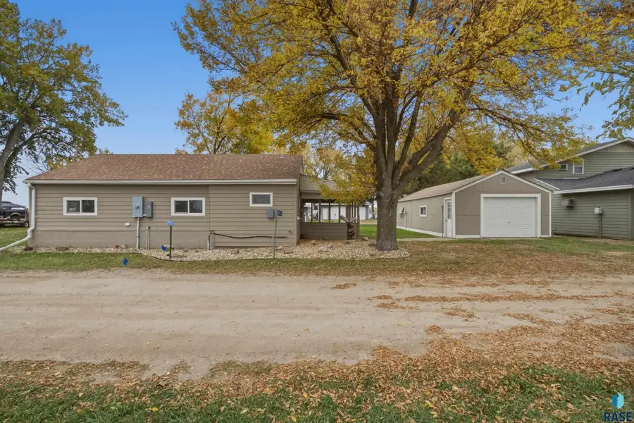 4861 S Spawn Cir, Chester, SD 57016 - #3