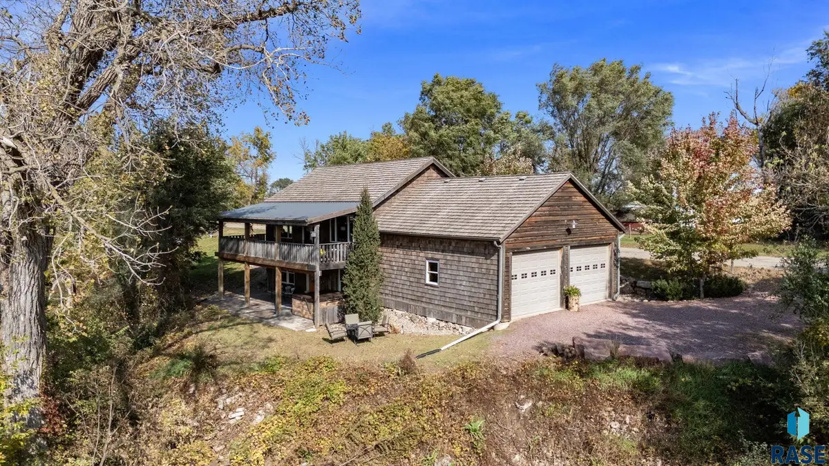 1823 Ashley Ave, Larchwood, IA 51241 - #1