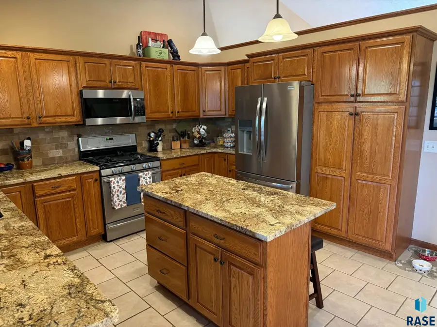 7712 W Justice St, Sioux Falls, SD 57106 - #2