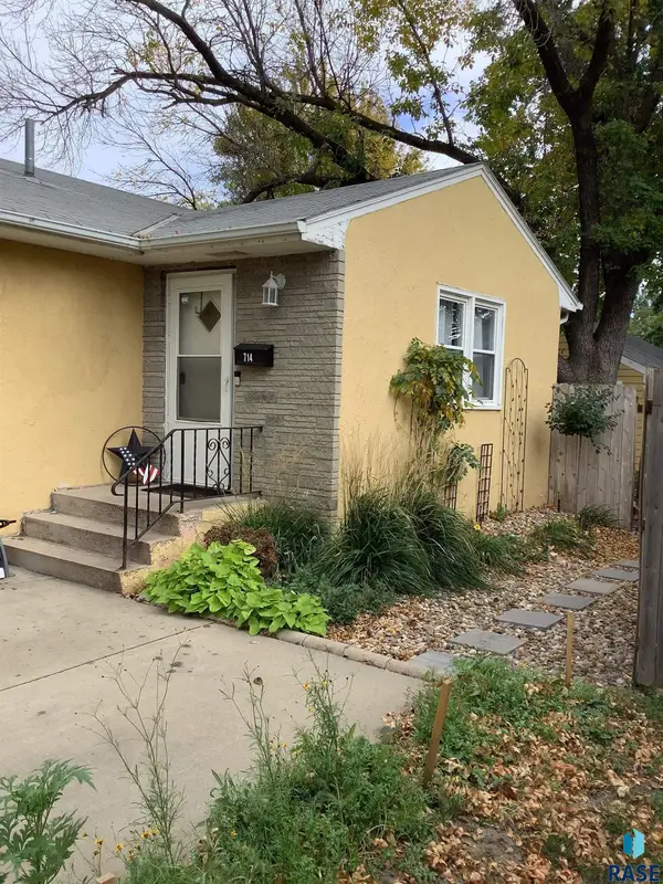 714 N Blauvelt Ave, Sioux Falls, SD 57103