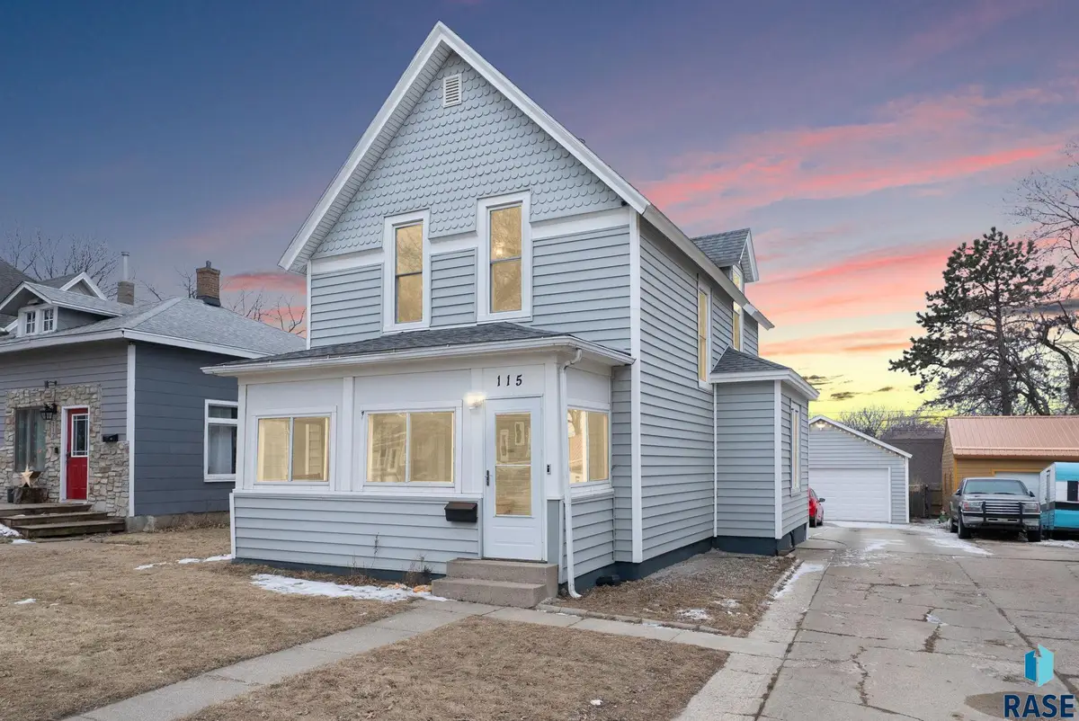115 S Grange Ave, Sioux Falls, SD 57104 - #1