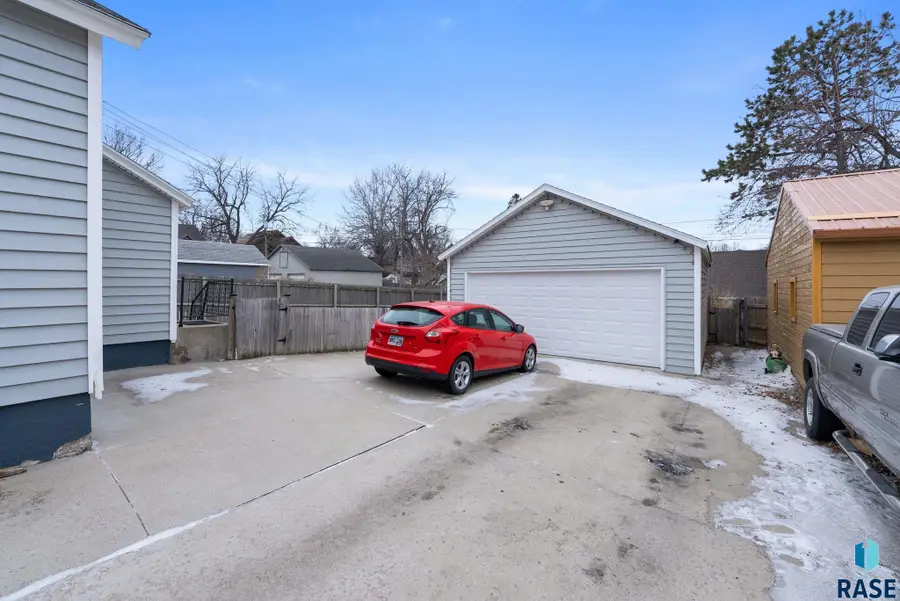 115 S Grange Ave, Sioux Falls, SD 57104 - #3