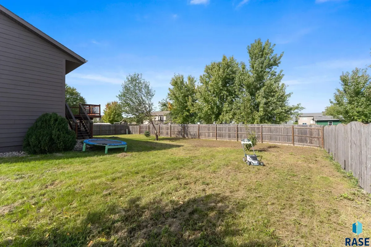 702 E Leonard St, Harrisburg, SD 57032 - #1