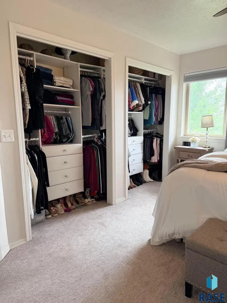 1107 Hemlock Cir, Harrisburg, SD 57032 - #3