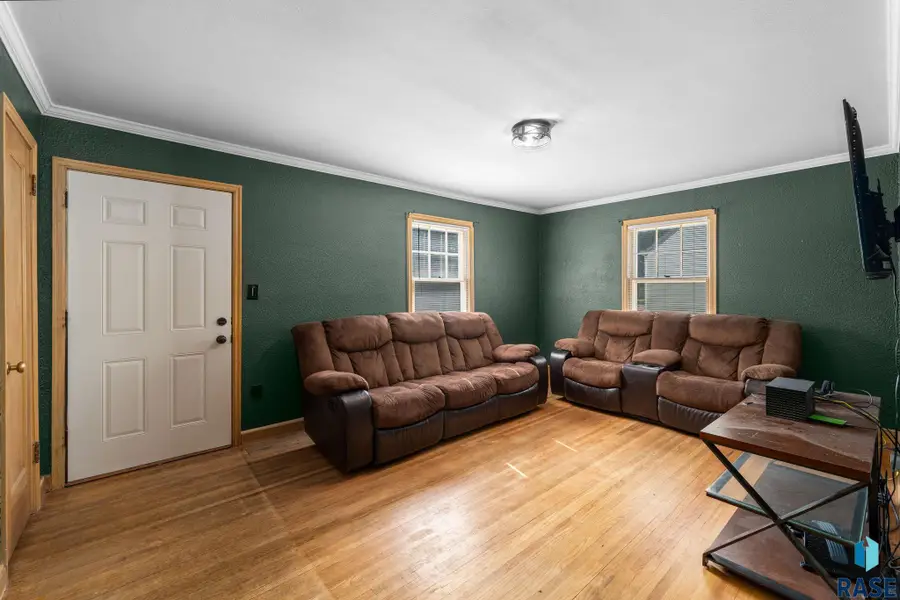 317 N Grange Ave, Sioux Falls, SD 57104 - #3
