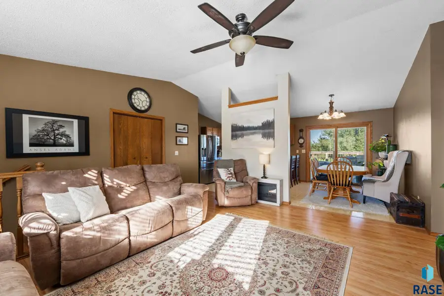 46948 Blue Spruce St, Tea, SD 57064 - #3
