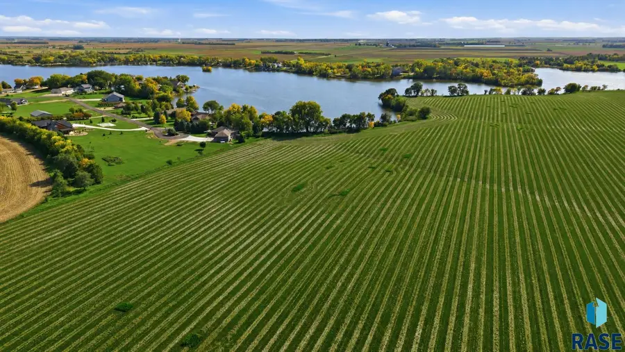3000 Bright Shores Pl, Viborg, SD 57070 - #3