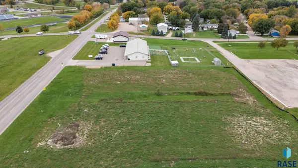 528 Lovely Ave, Baltic, SD 57003
