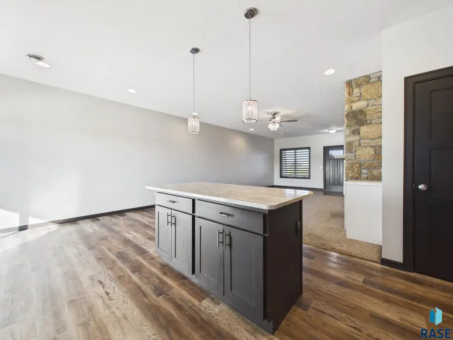 3915 E 68th St, Sioux Falls, SD 57108 - #3