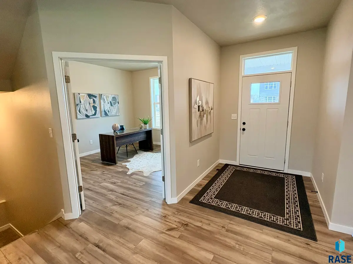5936 S Hosta Ave, Sioux Falls, SD 57108 - #1
