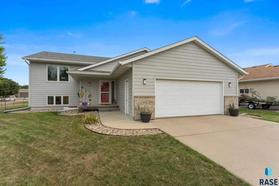406 S Eastern Ave, Hartford, SD 57033 - #3