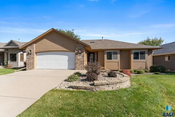 316 N Penstemon Ave, Sioux Falls, SD 57110