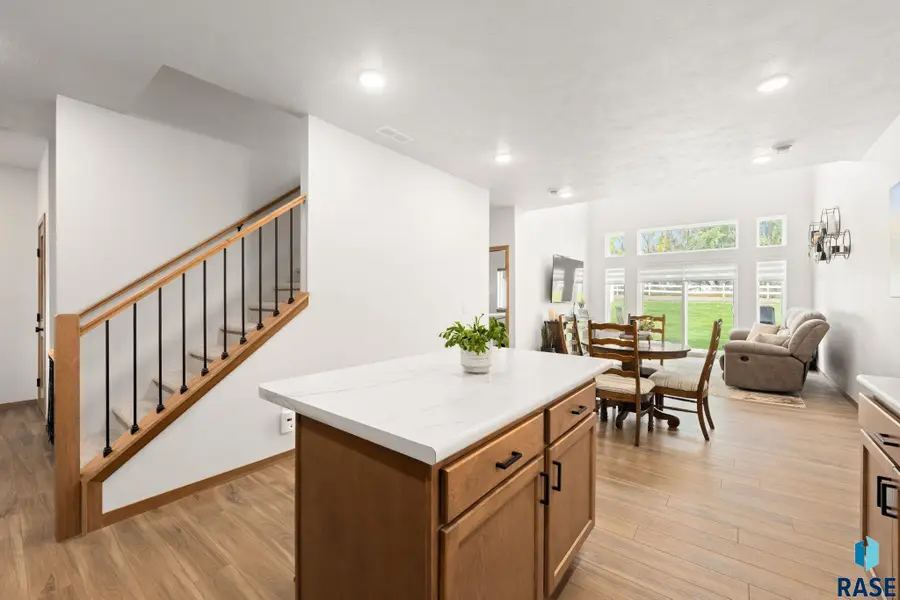 8056 E Tencate Pl, Sioux Falls, SD 57110 - #2