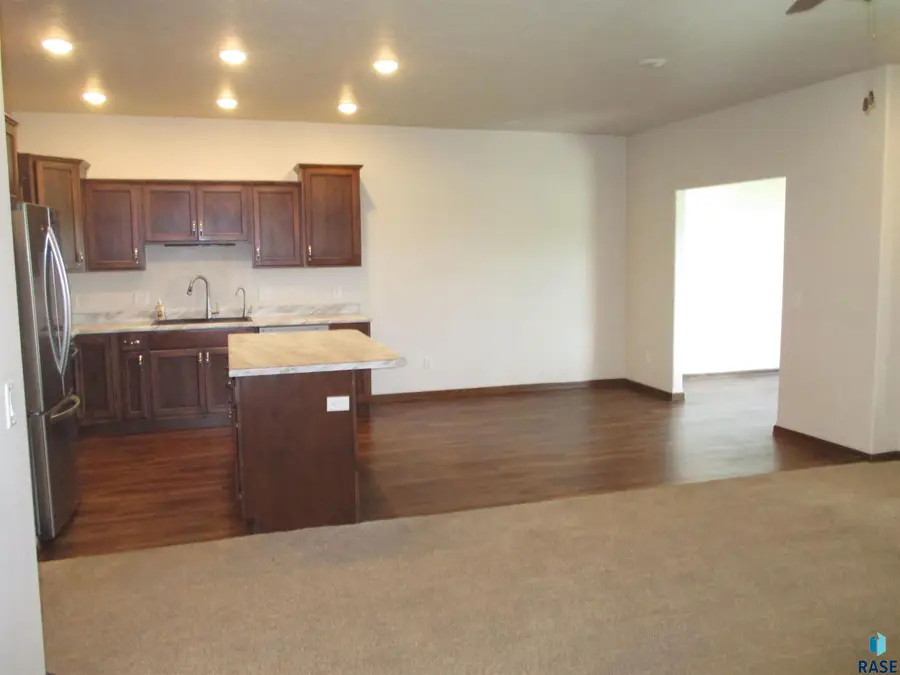 5408 E Wonder St, Sioux Falls, SD 57108 - #3