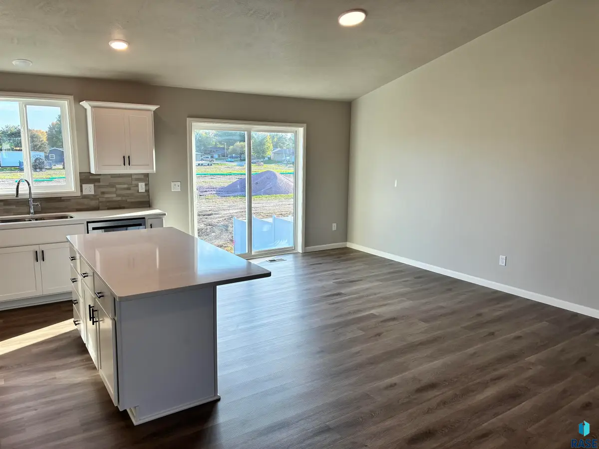 2208 E Alexa St, Brandon, SD 57005 - #1
