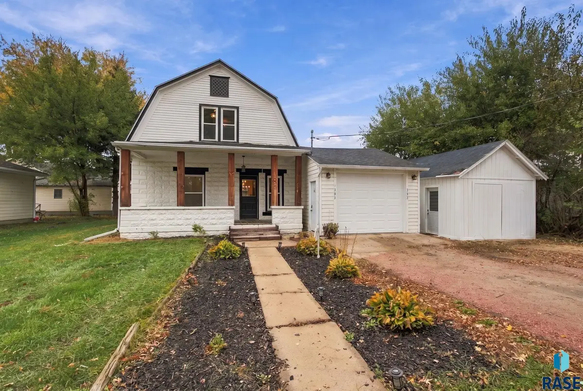 303 E 2nd St, Chester, SD 57016 - #1