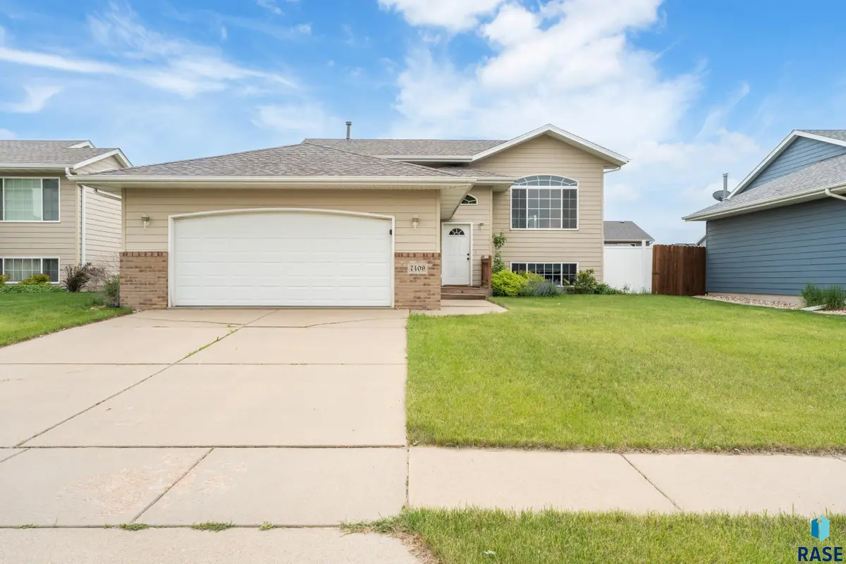 7409 W 51st St, Sioux Falls, SD 57106 - #1