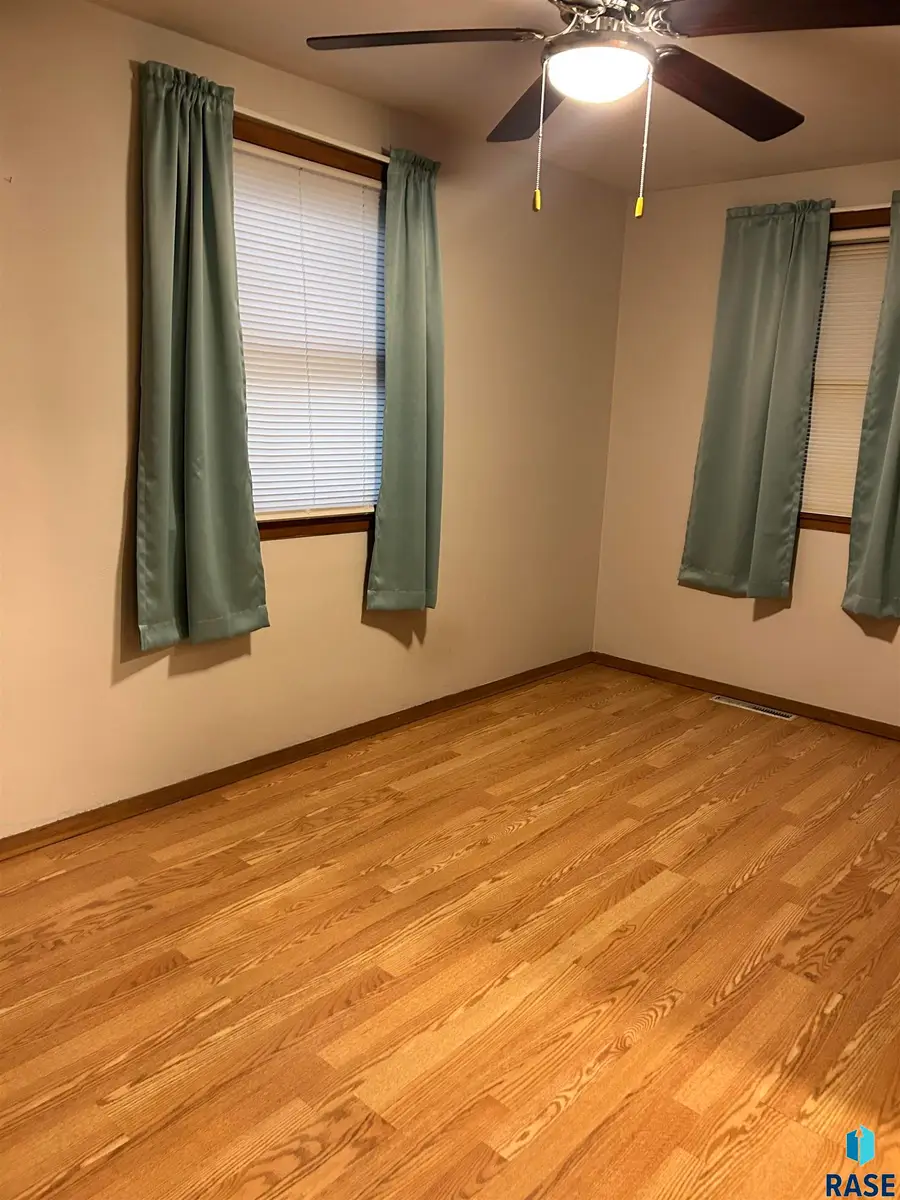 2613 W Madison St St, Sioux Falls, SD 57104 - #3
