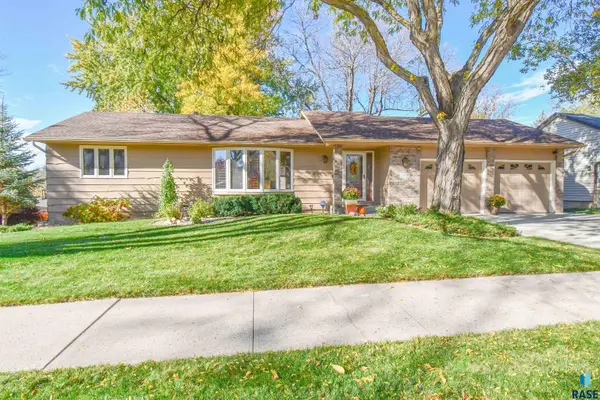 2329 S Holt Ave, Sioux Falls, SD 57103