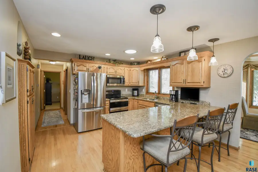 2329 S Holt Ave, Sioux Falls, SD 57103 - #2