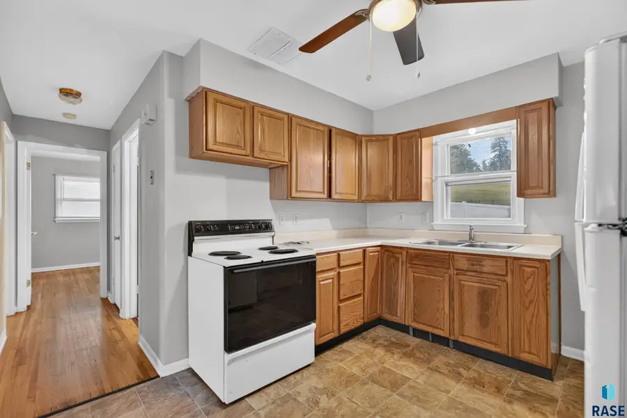 712 716 S Jessica Ave, Sioux Falls, SD 57103 - #3
