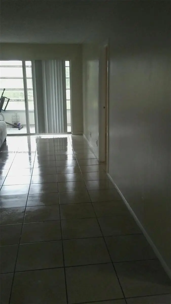 8411 Lagos De Campo Blvd #303U, Tamarac, FL 33321 - Image #2