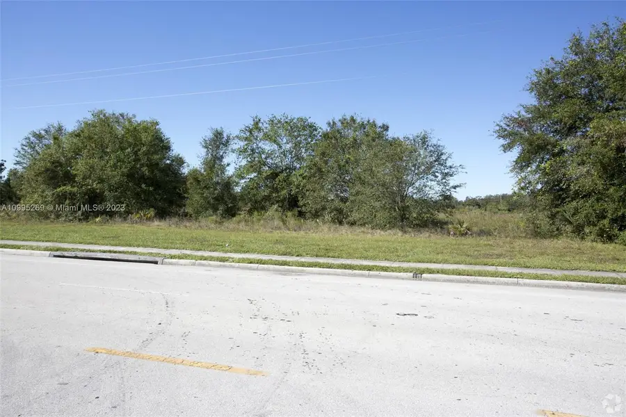 1527 N Brevard Ave, Arcadia, FL 34266 - Image #3