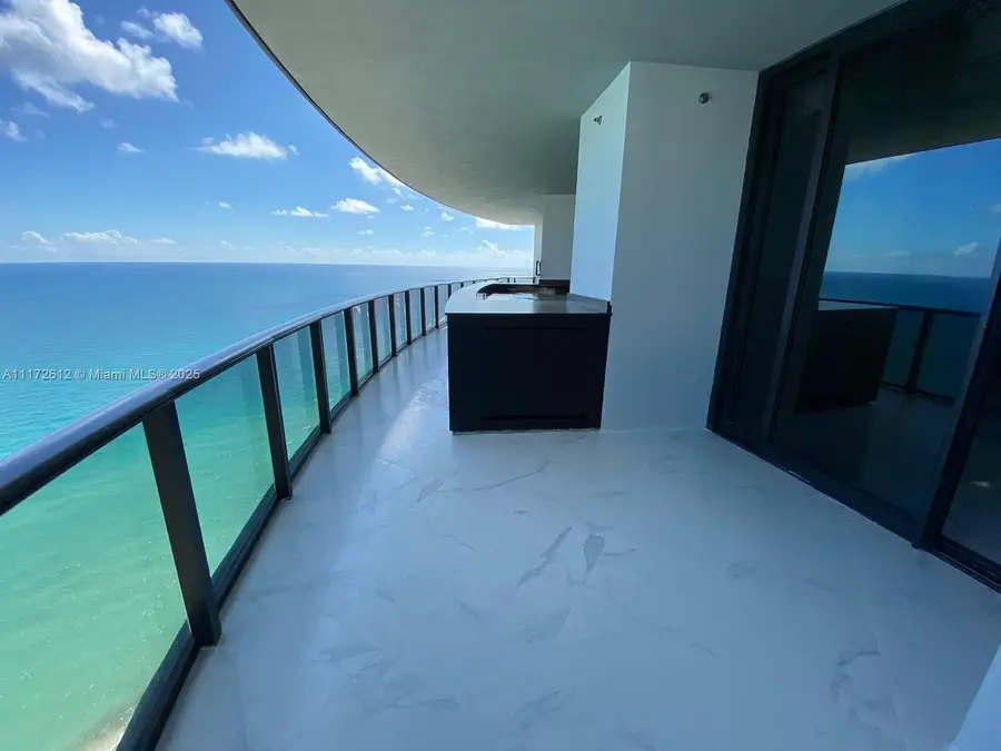 18555 Collins Ave #2905, Sunny Isles Beach, FL 33160 - Image #2