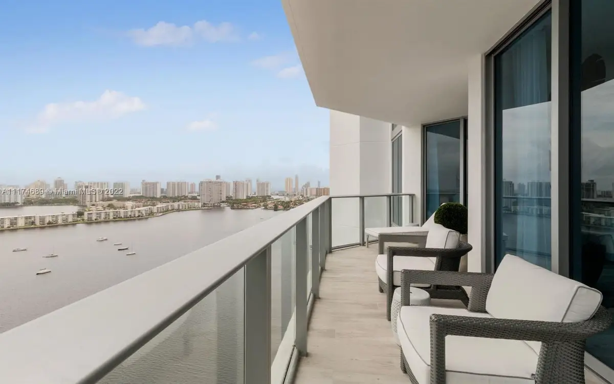 17111 Biscayne Blvd #2305, North Miami Beach, FL 33160 - #1