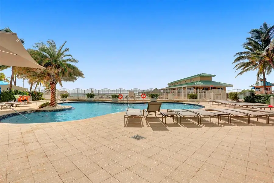 16699 Collins Av #3105, Sunny Isles Beach, FL 33160 - Image #2