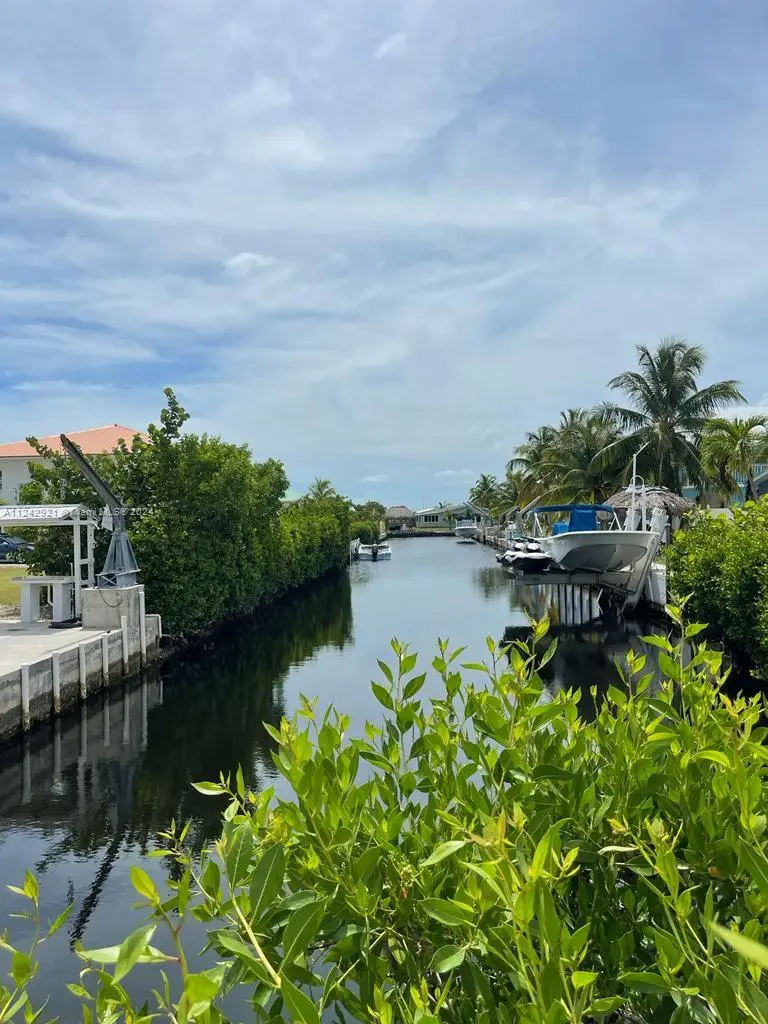 30351 Flamingo Ln, Big Pine Key, FL 33043 - Image #3