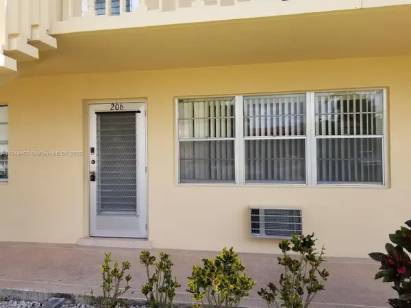 206 Sheffield I #206, West Palm Beach, FL 33417
