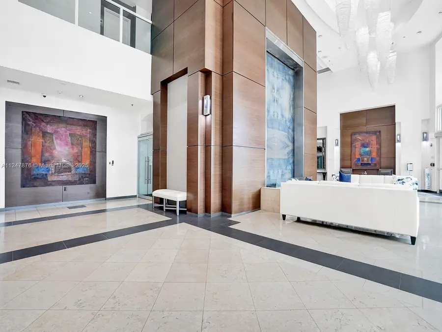 1155 Brickell Bay Dr #3404, Miami, FL 33131 - Image #2