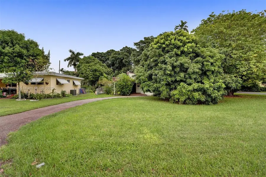3255 SW 60th Ave, Miami, FL 33155 - #2