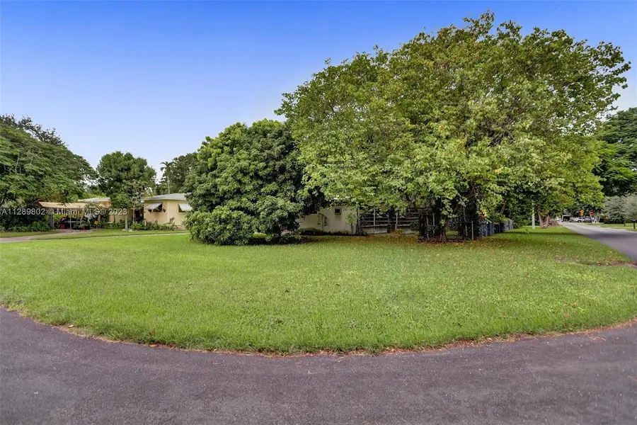 3255 SW 60th Ave, Miami, FL 33155 - #3