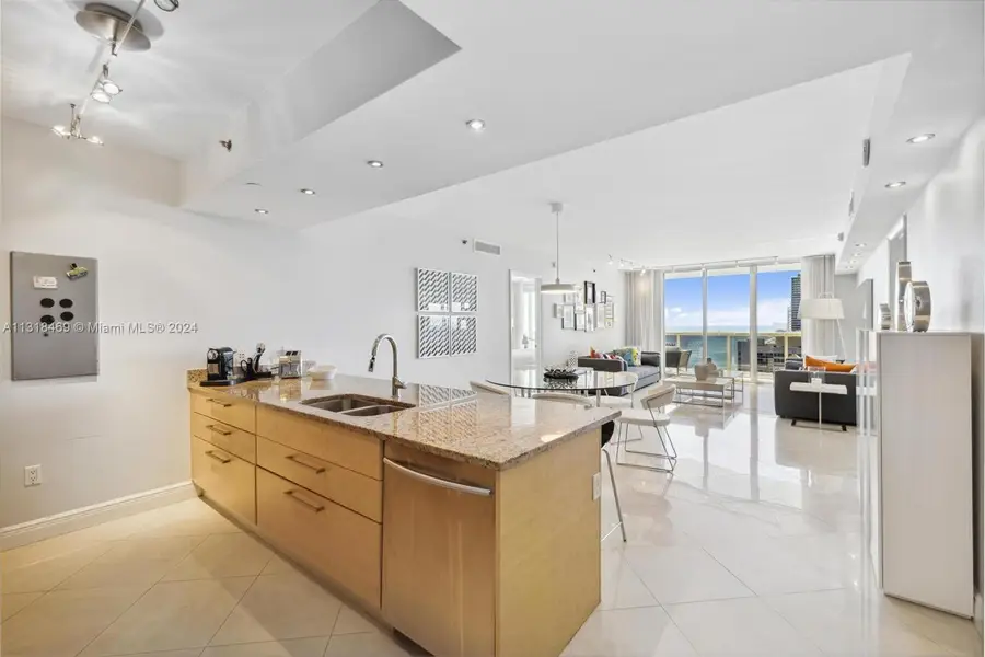 1830 S Ocean Dr #2703, Hallandale Beach, FL 33009 - #3