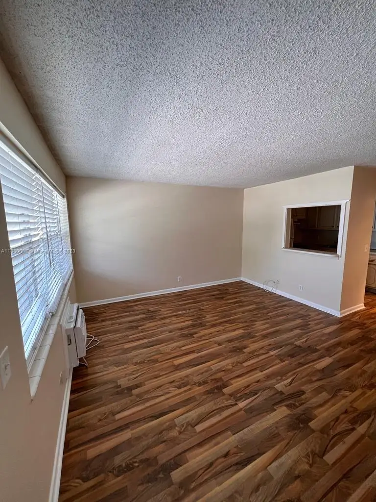 142 Northampton G #G, West Palm Beach, FL 33417 - Image #1