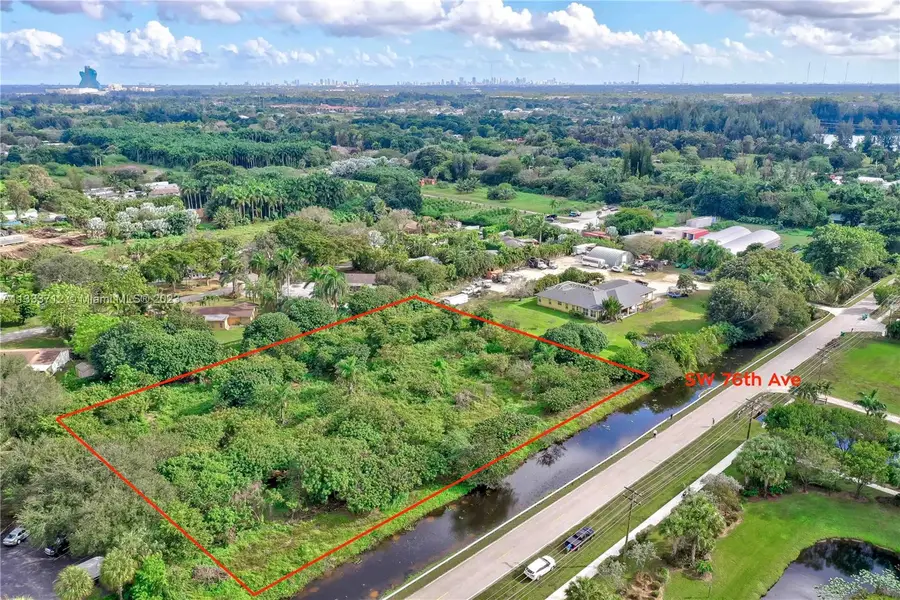 76 SW Ave, Davie, FL 33314 - Image #2