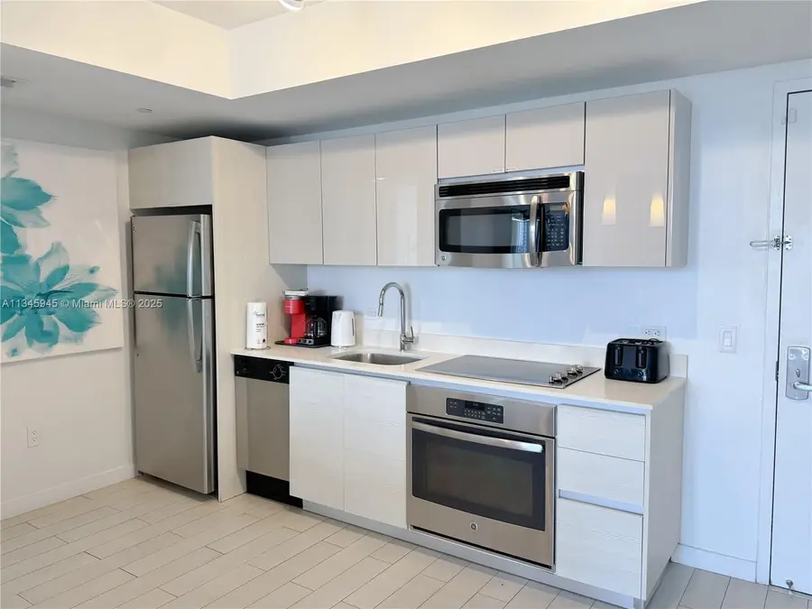 2602 E Hallandale Beach Blvd #R1409, Hallandale Beach, FL 33009 - #3