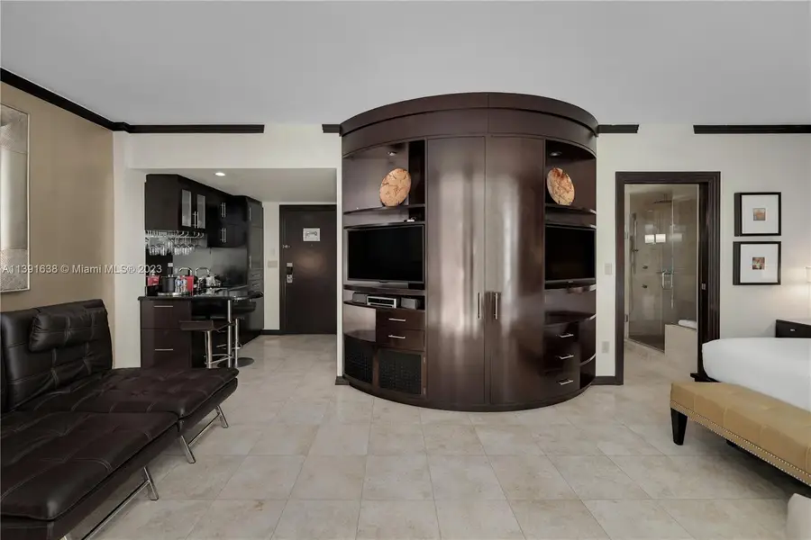 1437 Collins Ave #311, Miami Beach, FL 33139 - Image #2