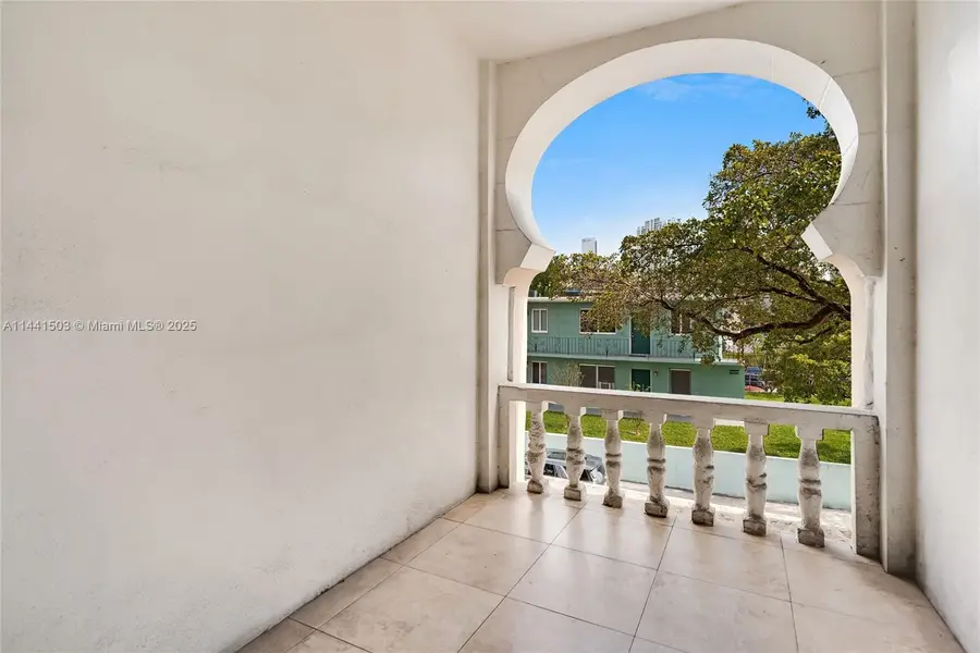 440 SW 5th Ave, Miami, FL 33130 - Image #2